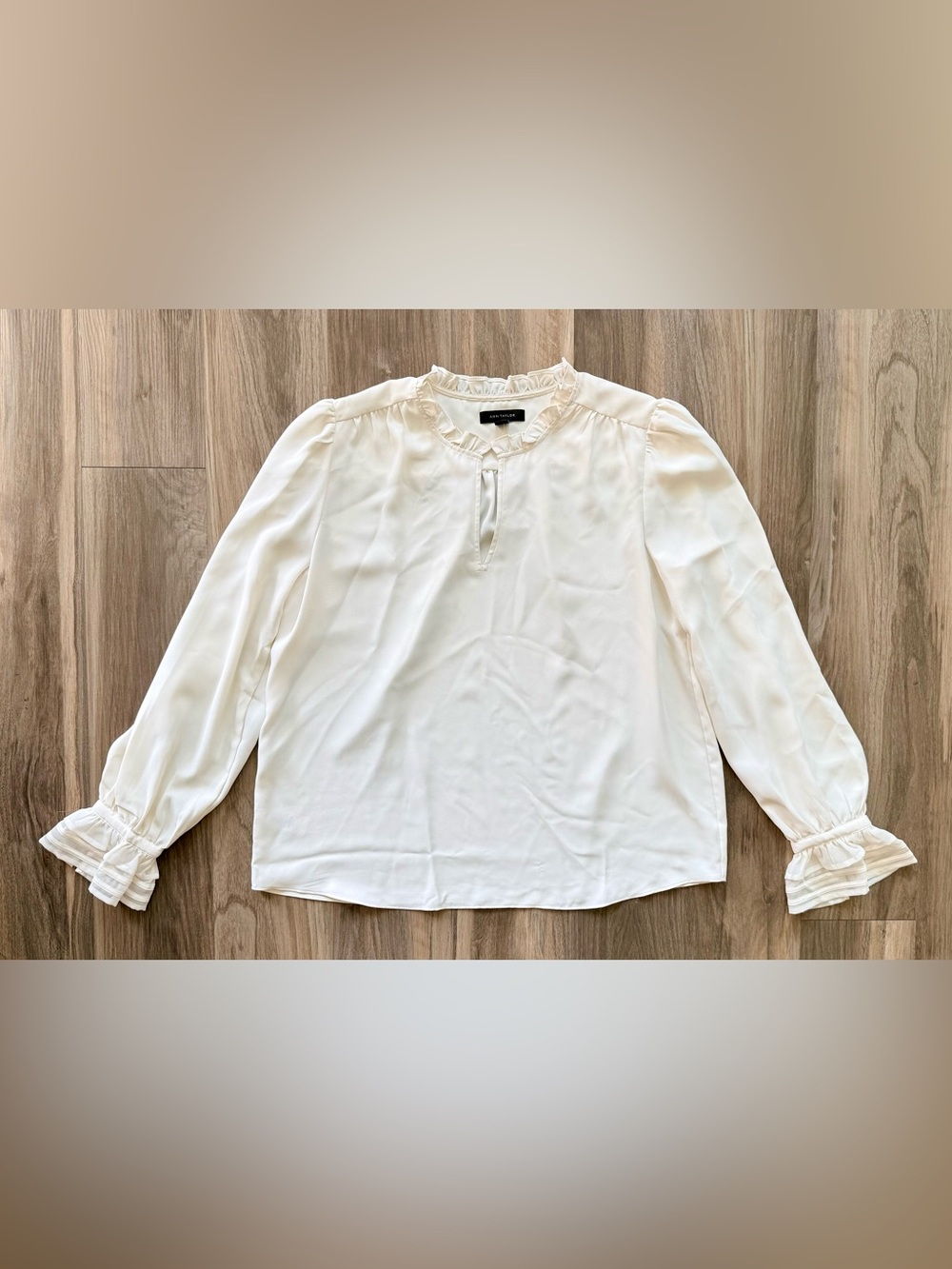 NWT Ann Taylor Ivory Blouse Size L
